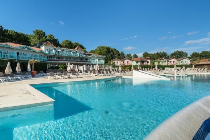 Appartement Sur Golf Avec Piscine Chauffee A Lacanau-Ocean Exteriér fotografie