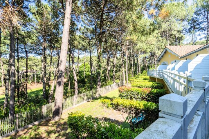 Appartement Sur Golf Avec Piscine Chauffee A Lacanau-Ocean Exteriér fotografie